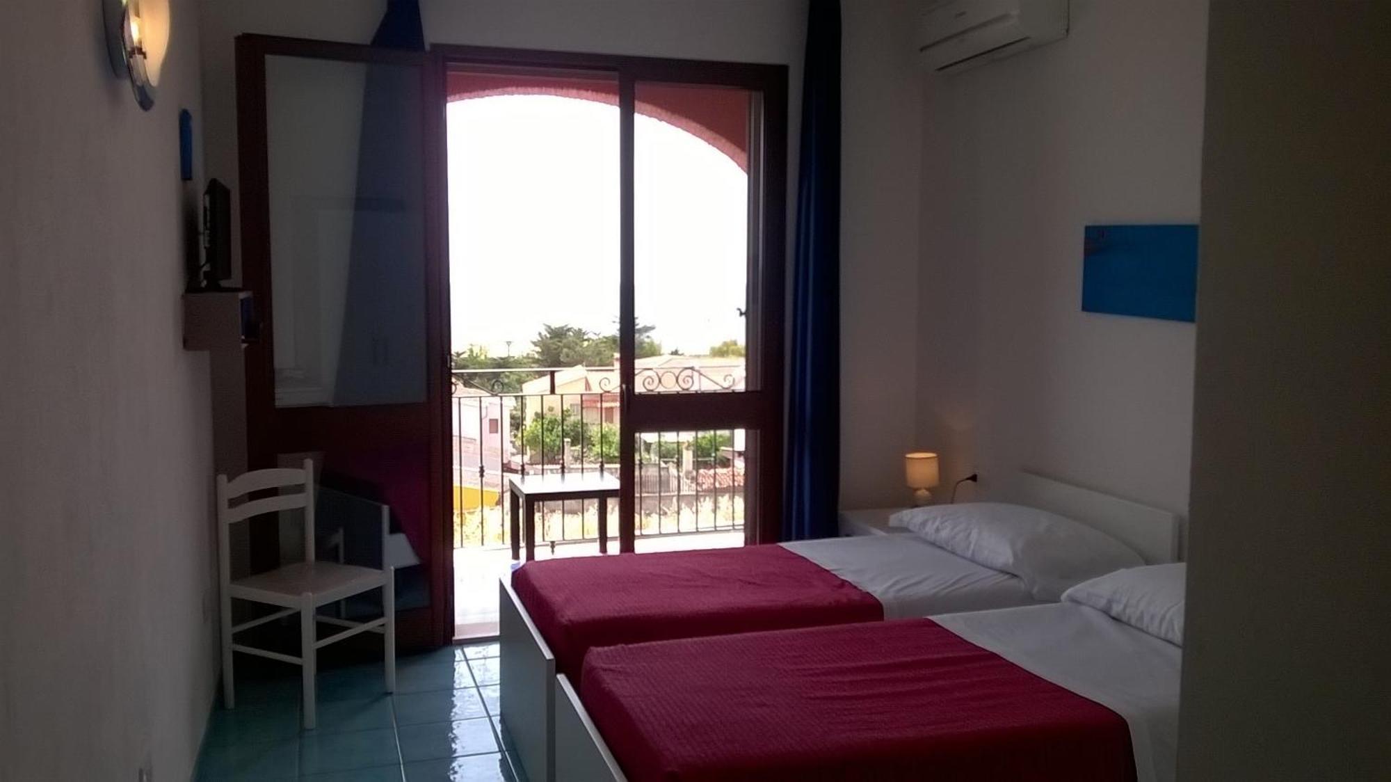 Hotel Bellavista S'Archittu Номер фото