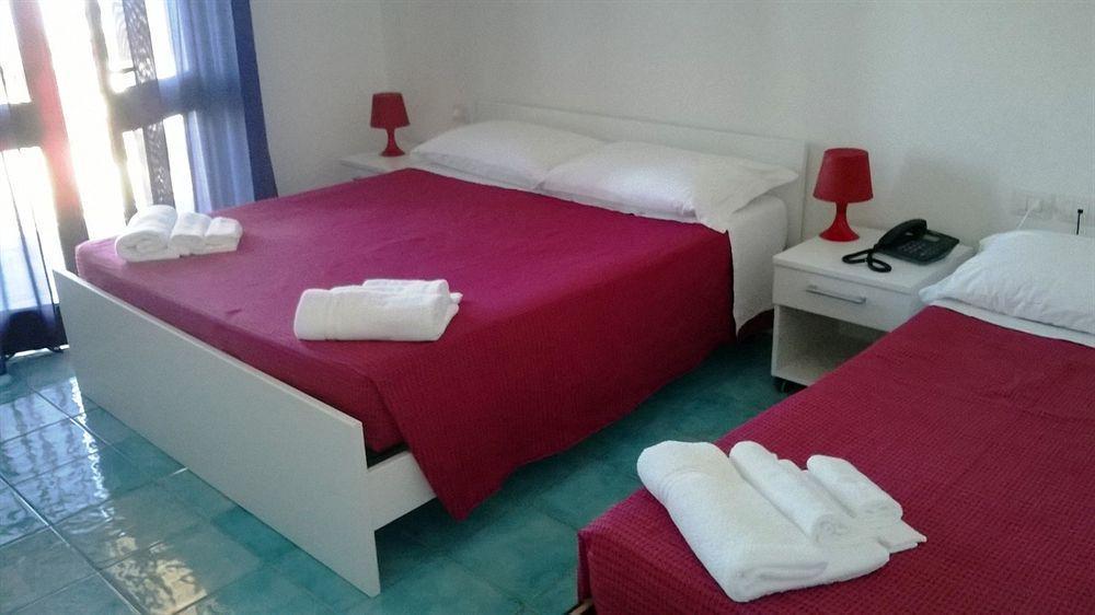 Hotel Bellavista S'Archittu Экстерьер фото