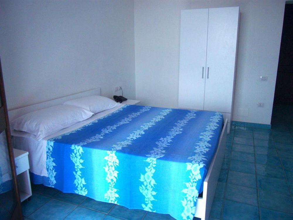 Hotel Bellavista S'Archittu Экстерьер фото