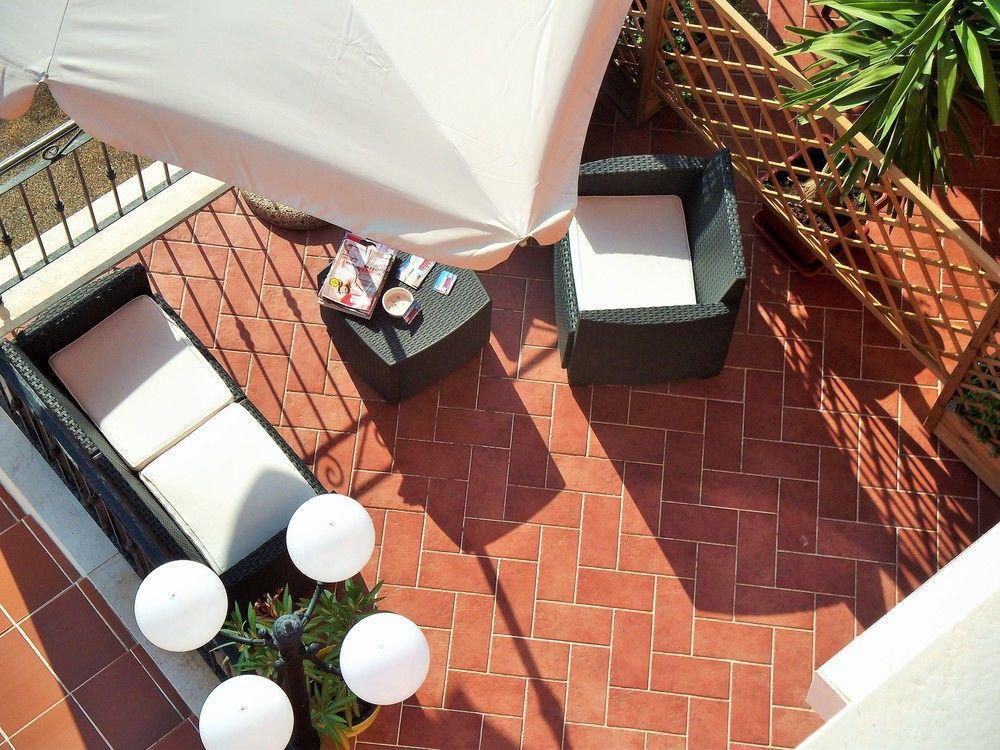 Hotel Bellavista S'Archittu Экстерьер фото